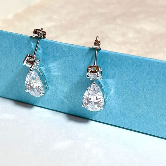 Silver Polished CZ Pear Shaped Post Dangle Earrings Celebrity GLAM New - Picture 6 of 7